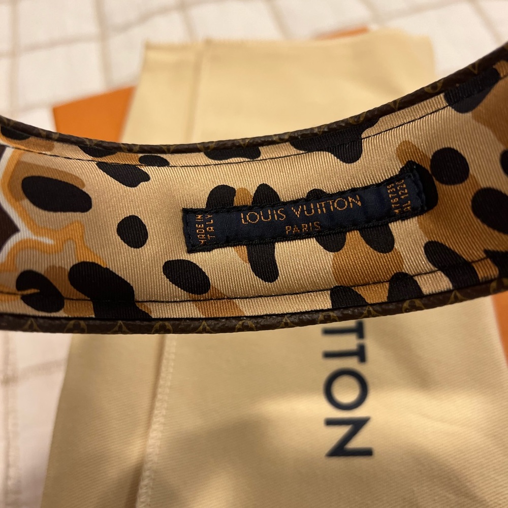 Louis Vuitton Head Band. BNEW - Picture 4 of 5
